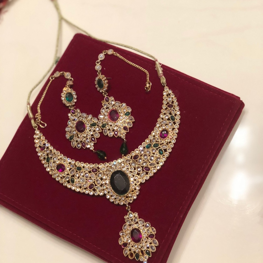 Jewelry set - Picture 2 of 2